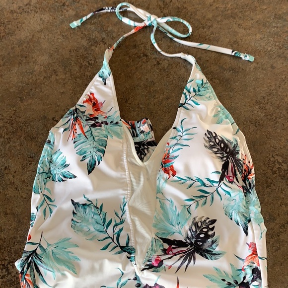 Roxy One Piece Swimsuit - Picture 5 of 6